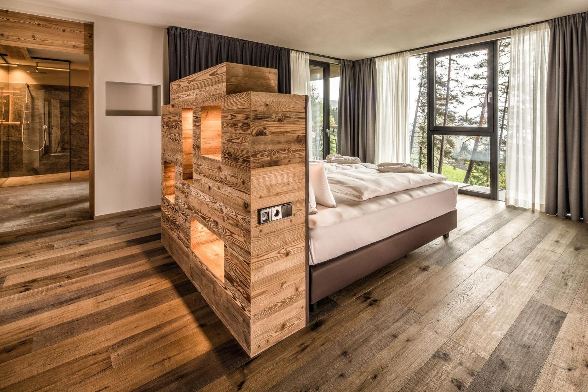 My Arbor - Dolomites Hotell Bressanone Eksteriør bilde A room at the Hotel Axelmannstein