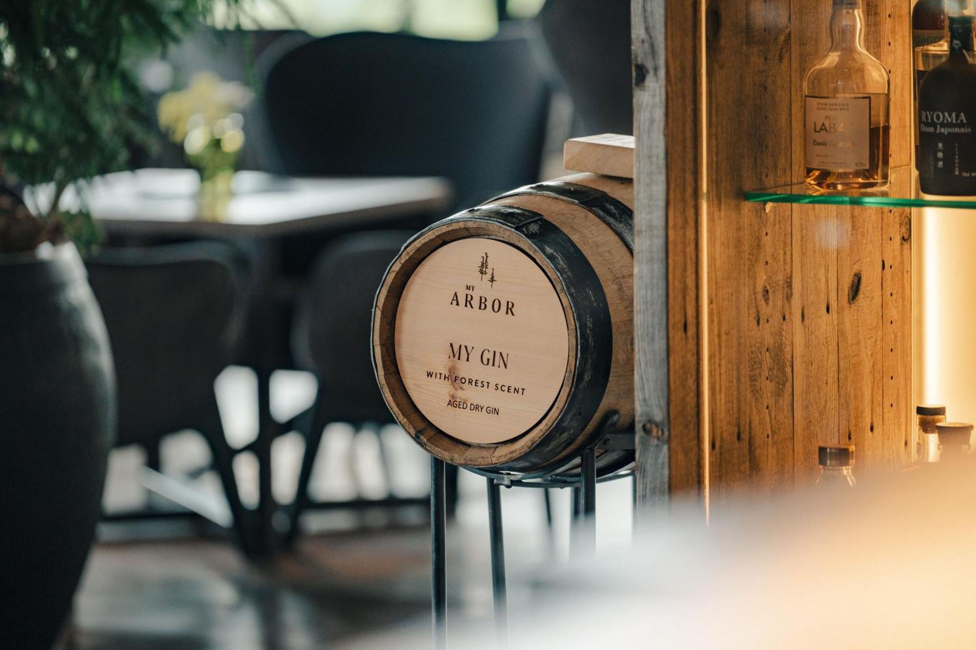 My Arbor - Dolomites Hotell Bressanone Eksteriør bilde Barrel of Arbor Whisky