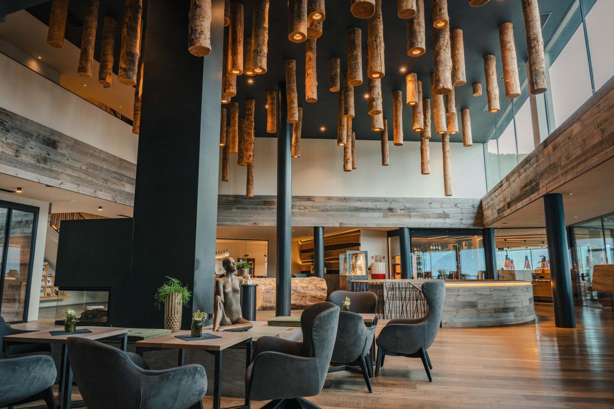 My Arbor - Dolomites Hotell Bressanone Eksteriør bilde The interior of the restaurant