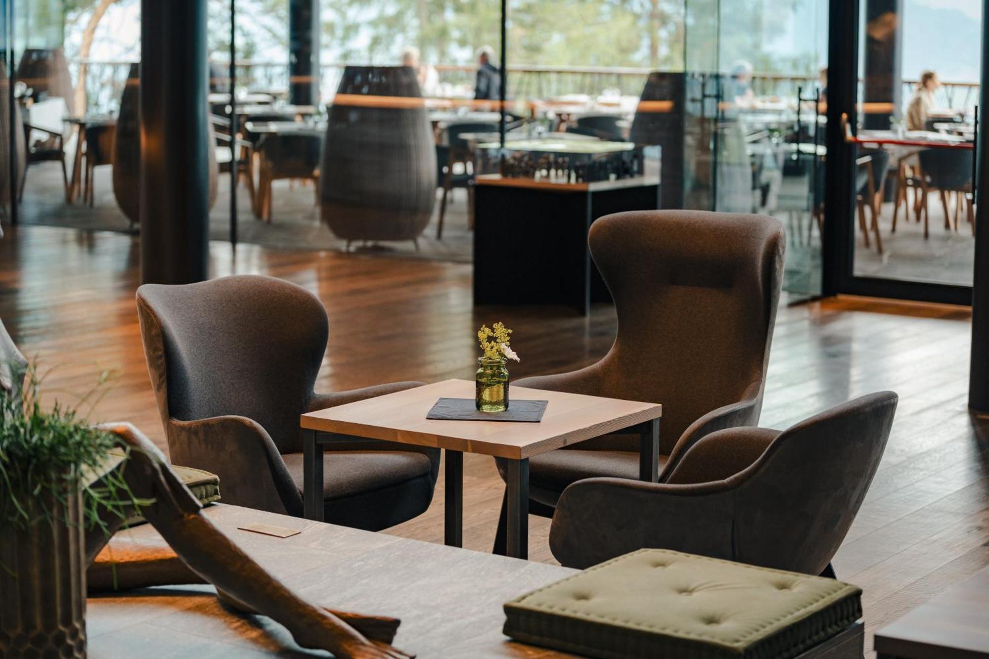 My Arbor - Dolomites Hotell Bressanone Eksteriør bilde The lounge at the airport